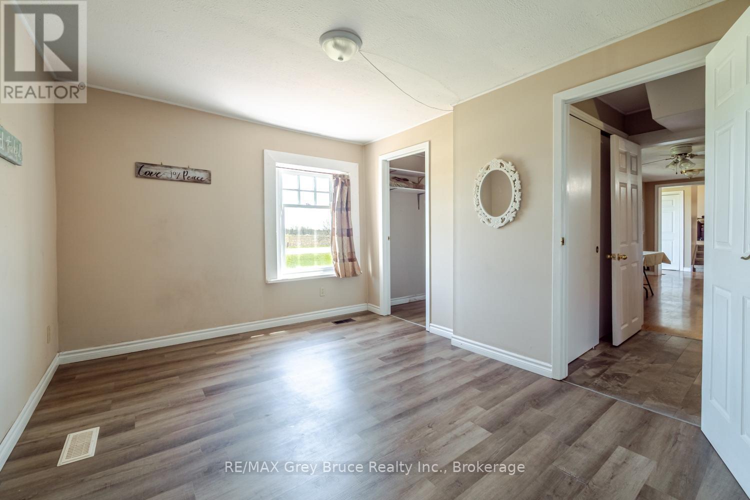 206 LINDSAY ROAD 30 - 14