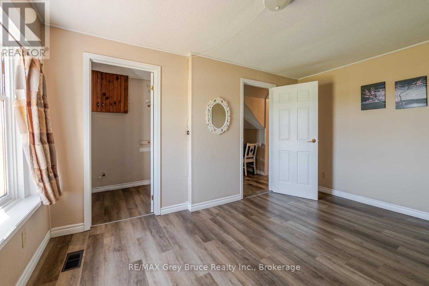 206 LINDSAY ROAD 30 - 15