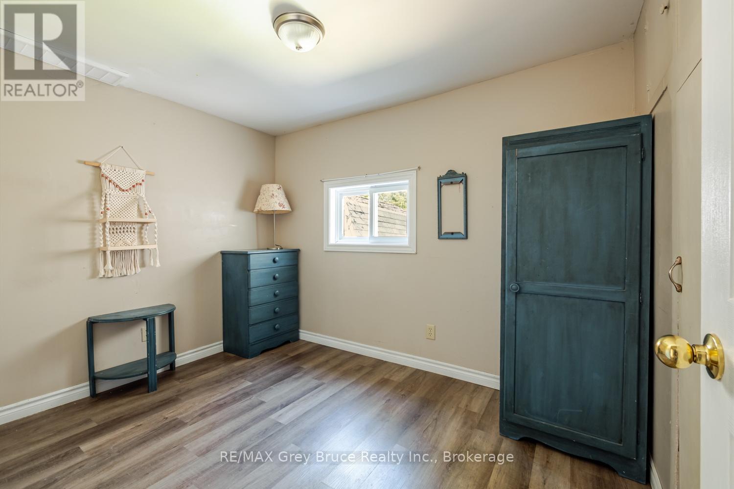 206 LINDSAY ROAD 30 - 19