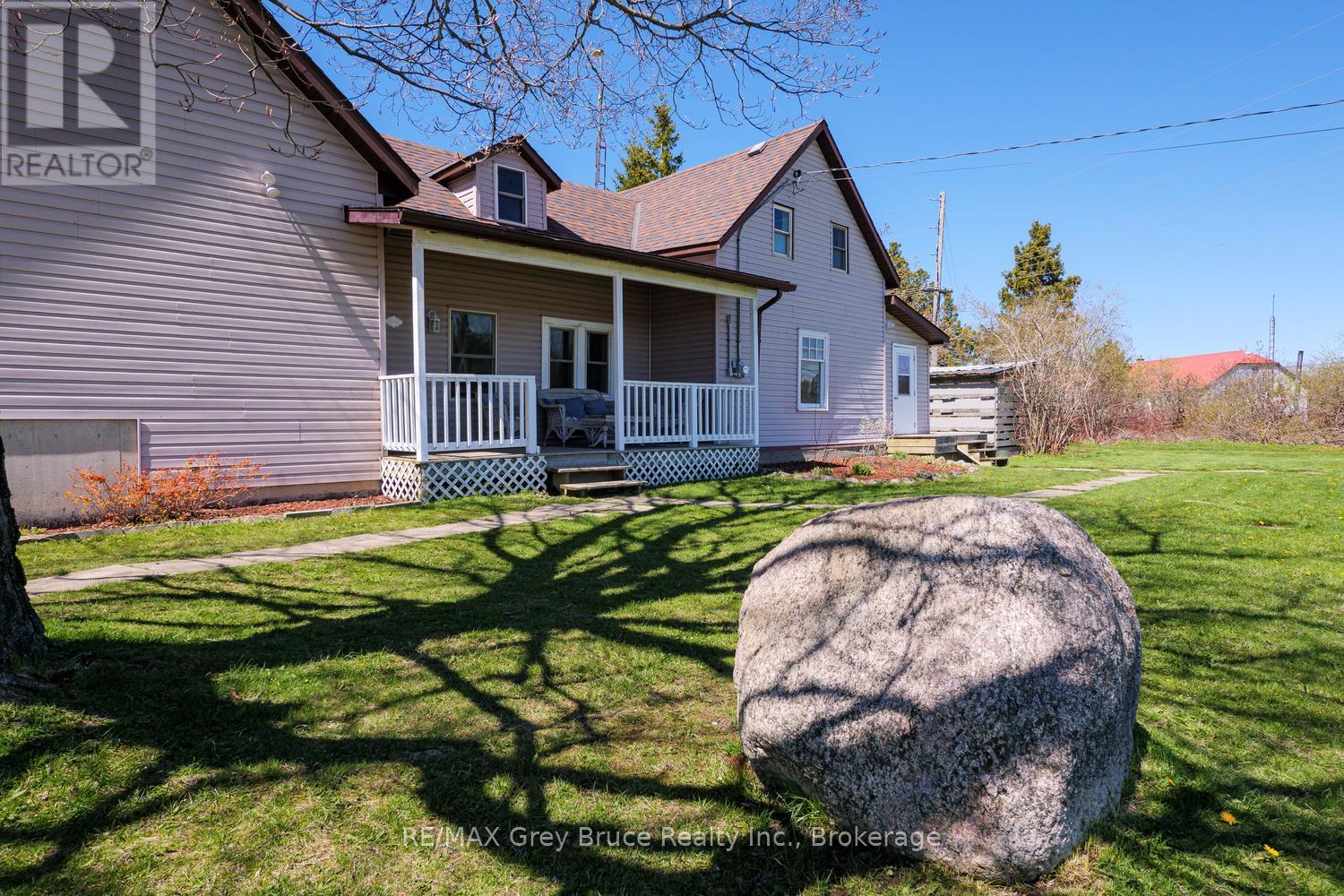 206 LINDSAY ROAD 30 - 2