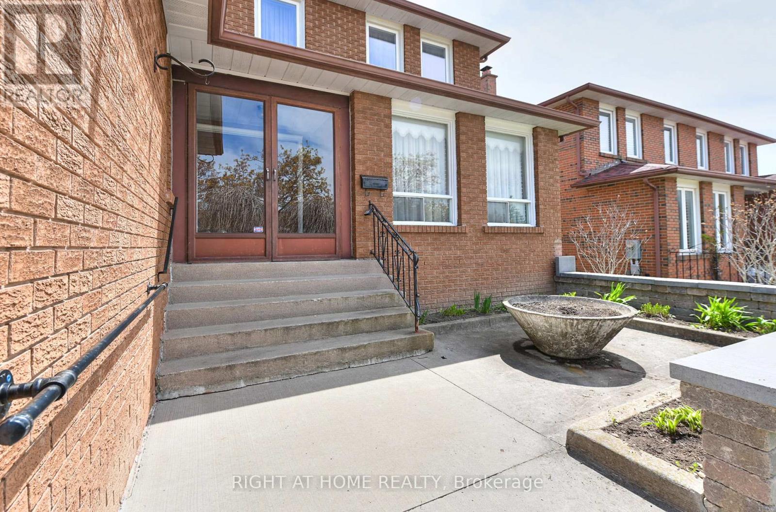 101 RAYMERVILLE DRIVE - 2