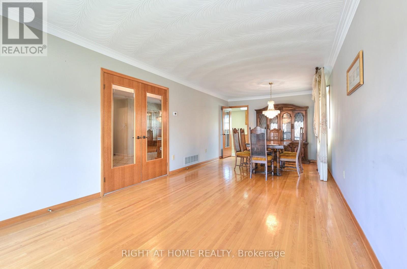 101 RAYMERVILLE DRIVE - 5