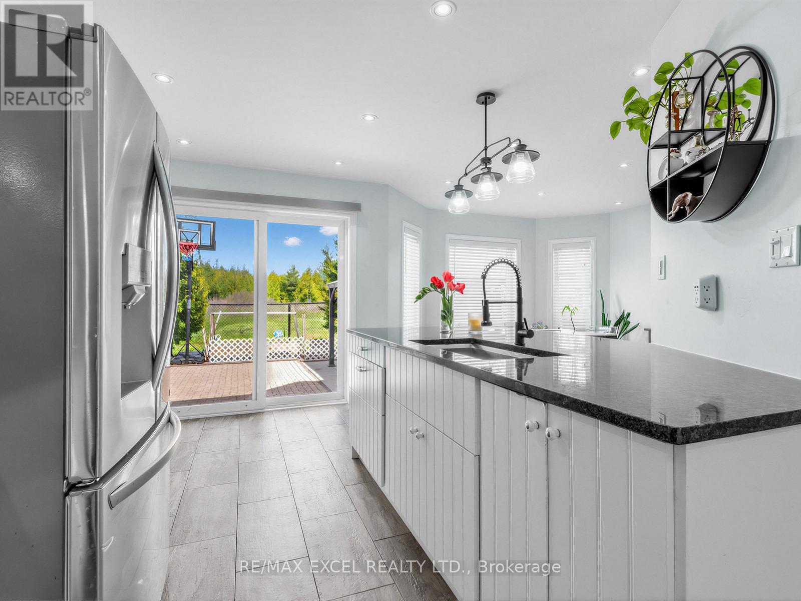 764 CRAIGHURST COURT - 11