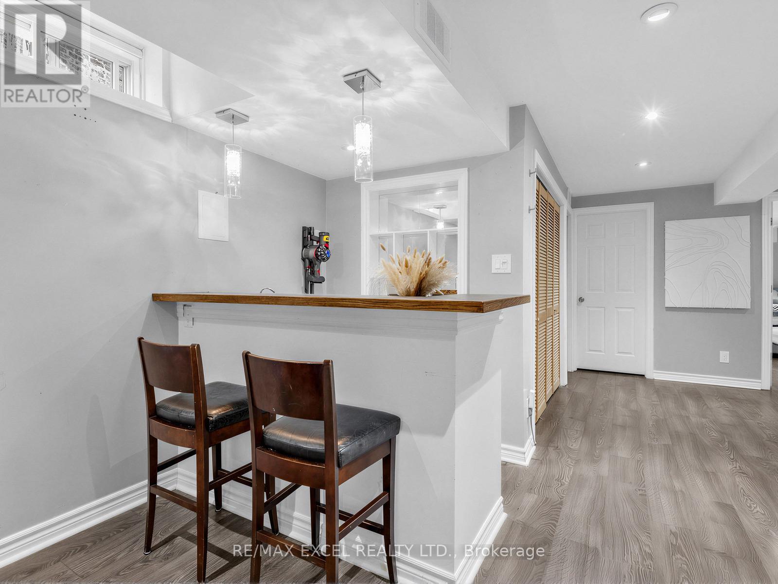 764 CRAIGHURST COURT - 27