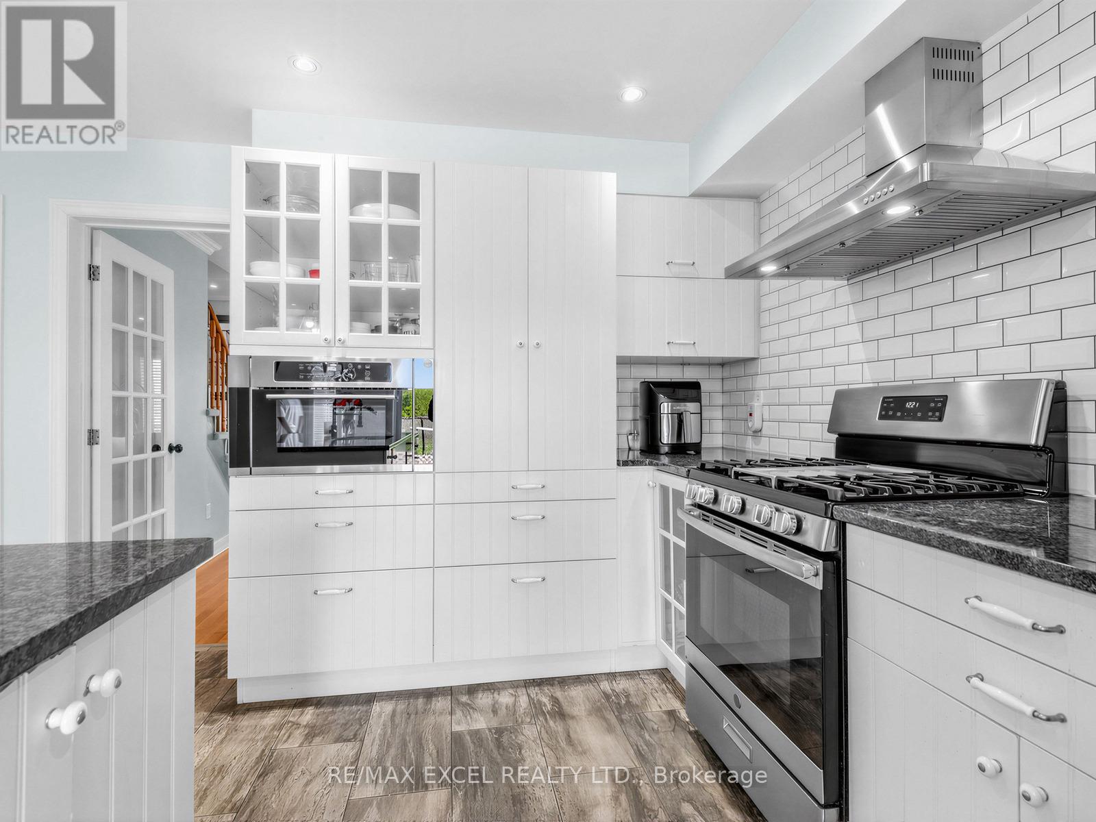 764 CRAIGHURST COURT - 9