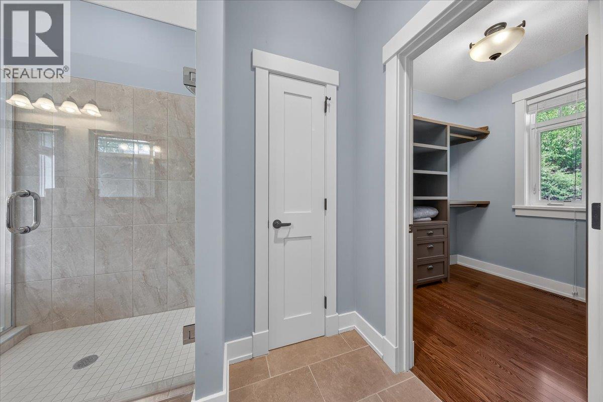 8442 Richardson Crescent - 20