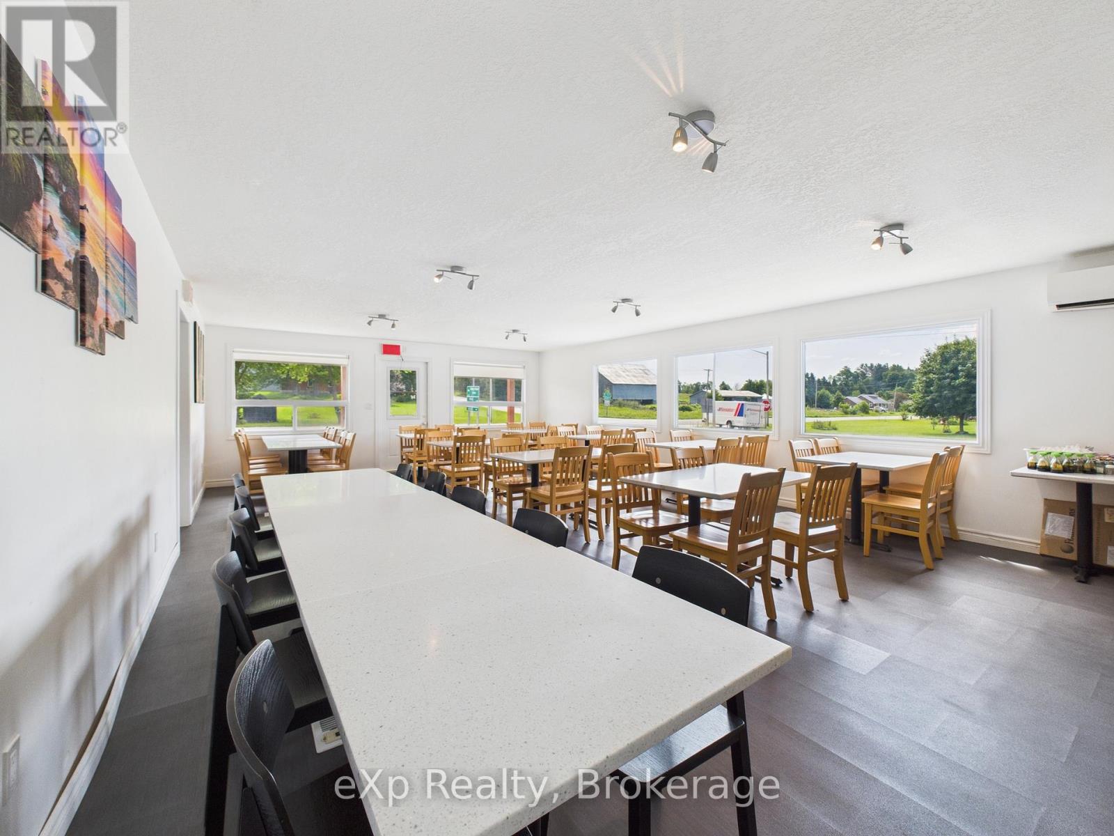 315194 HIGHWAY 6 - 11