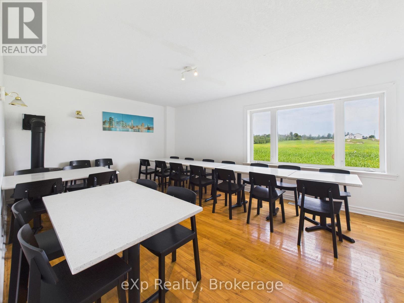 315194 HIGHWAY 6 - 12