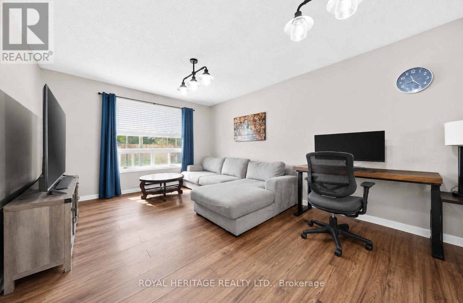 51 ROBERT STREET - 13