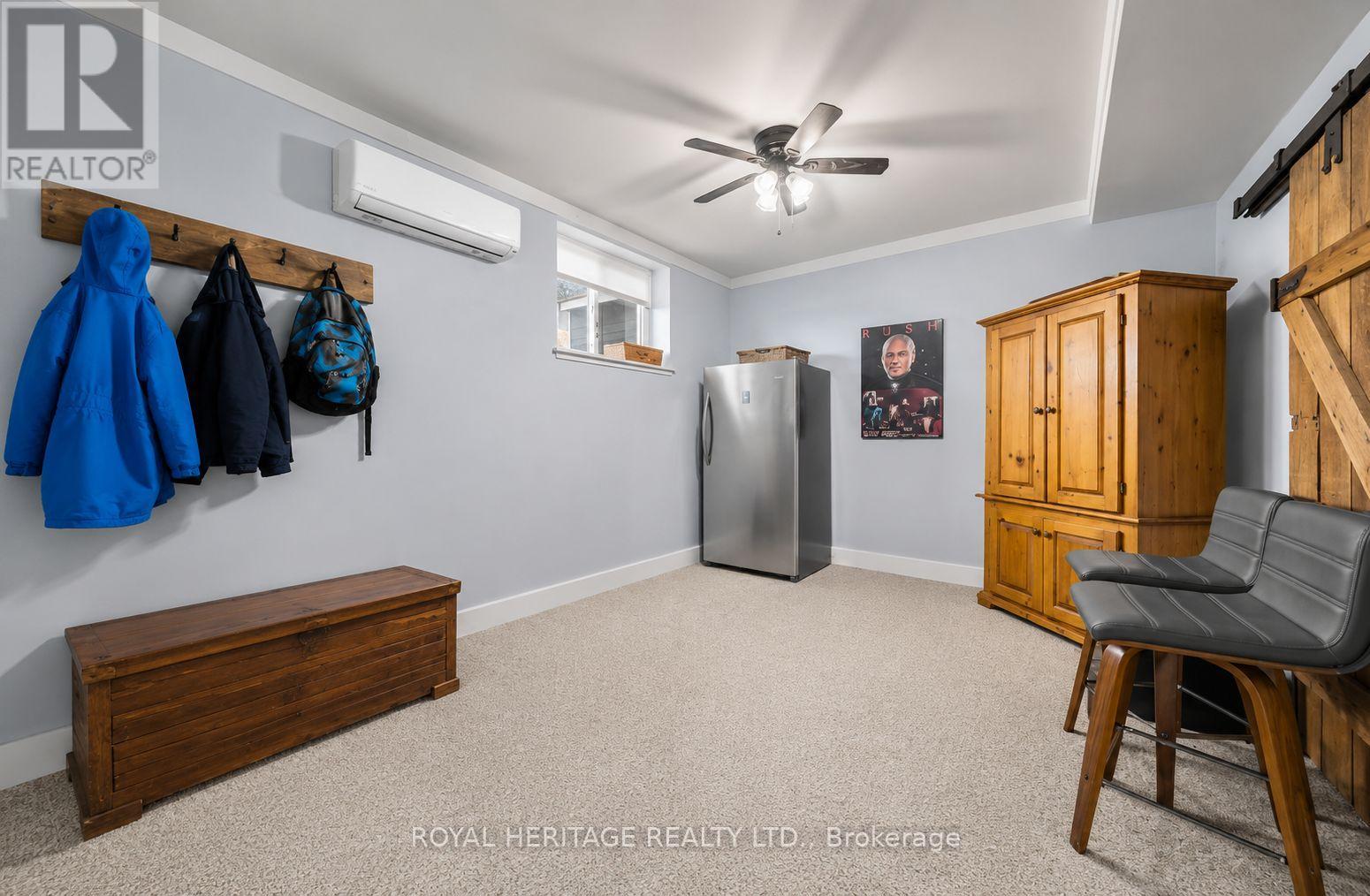 51 ROBERT STREET - 33