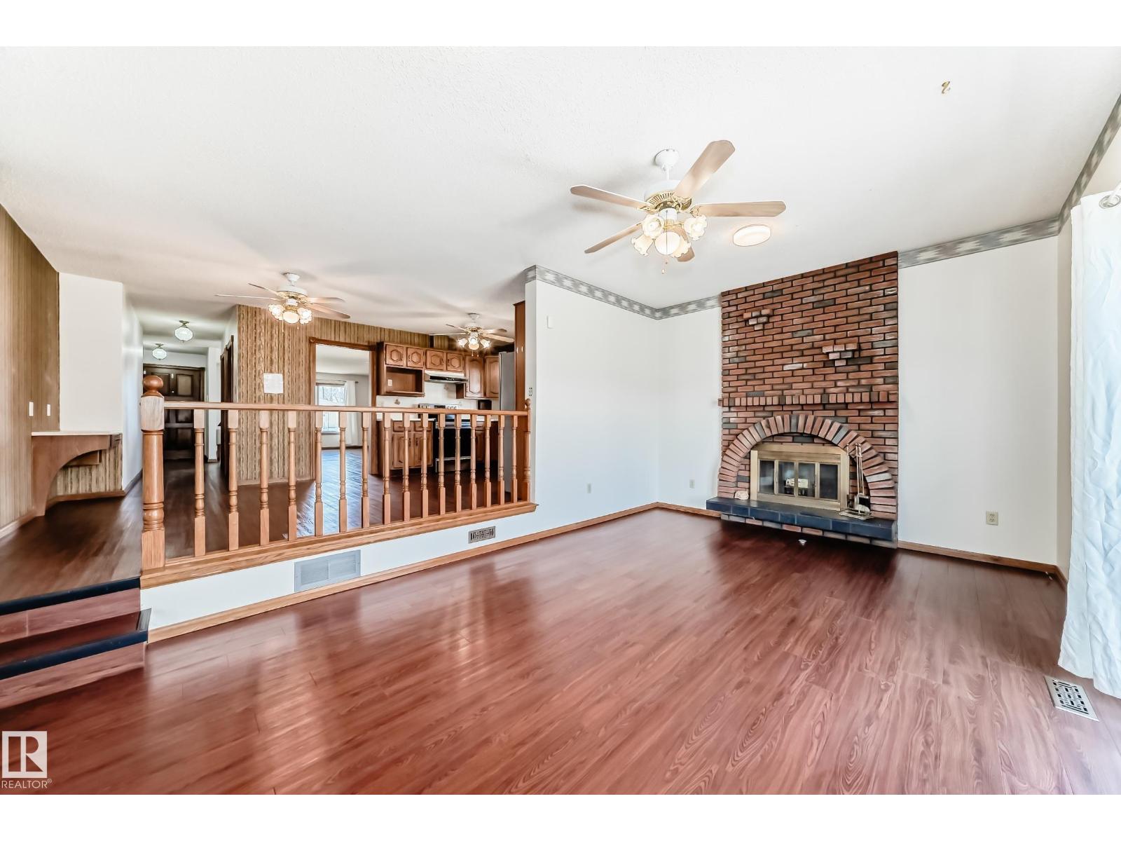 12245 55 ST NW - 15