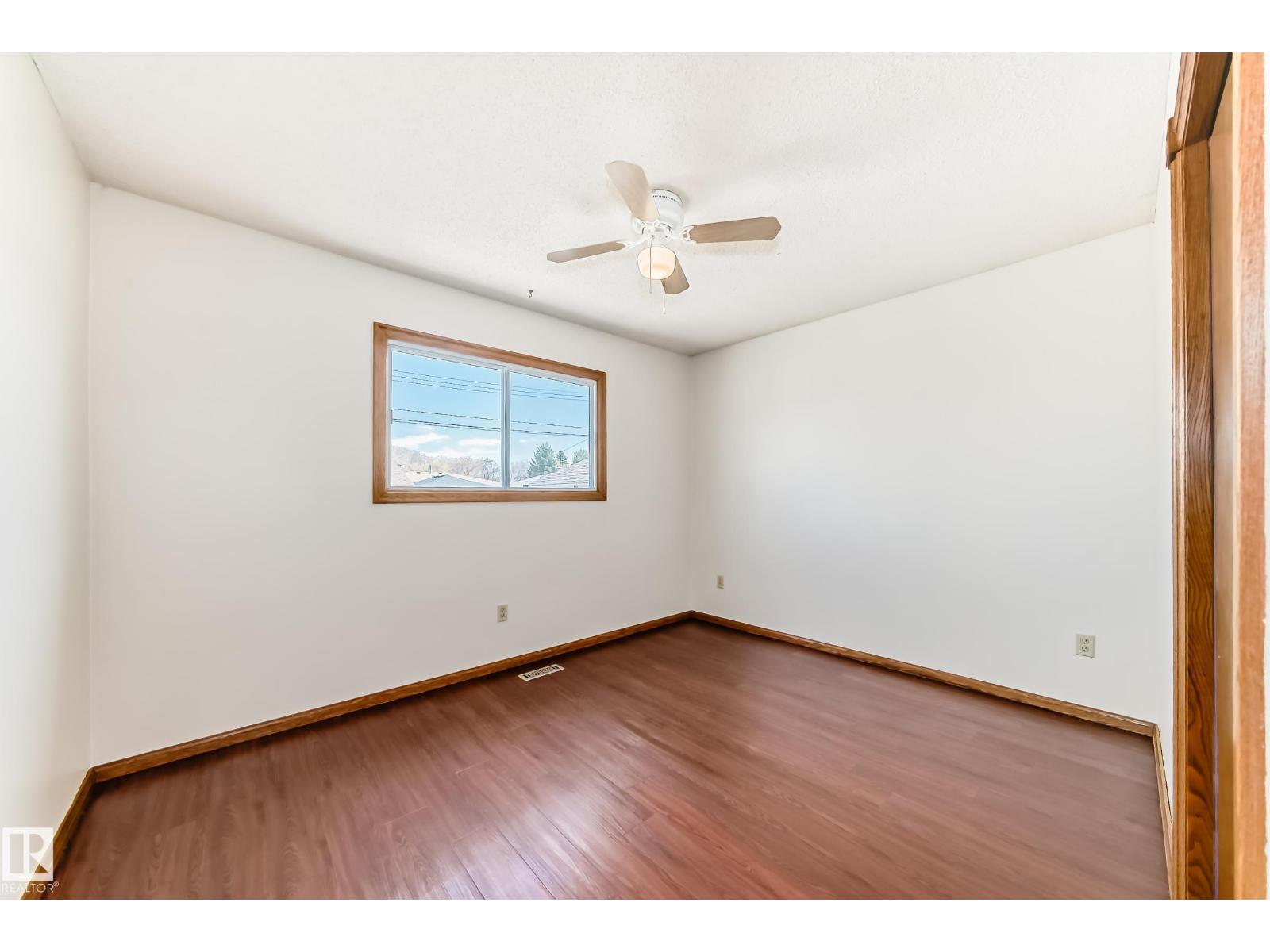 12245 55 ST NW - 22