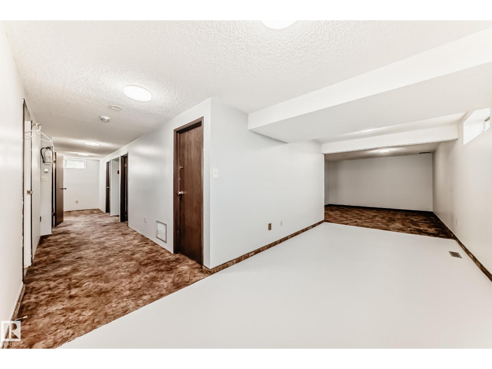12245 55 ST NW - 31