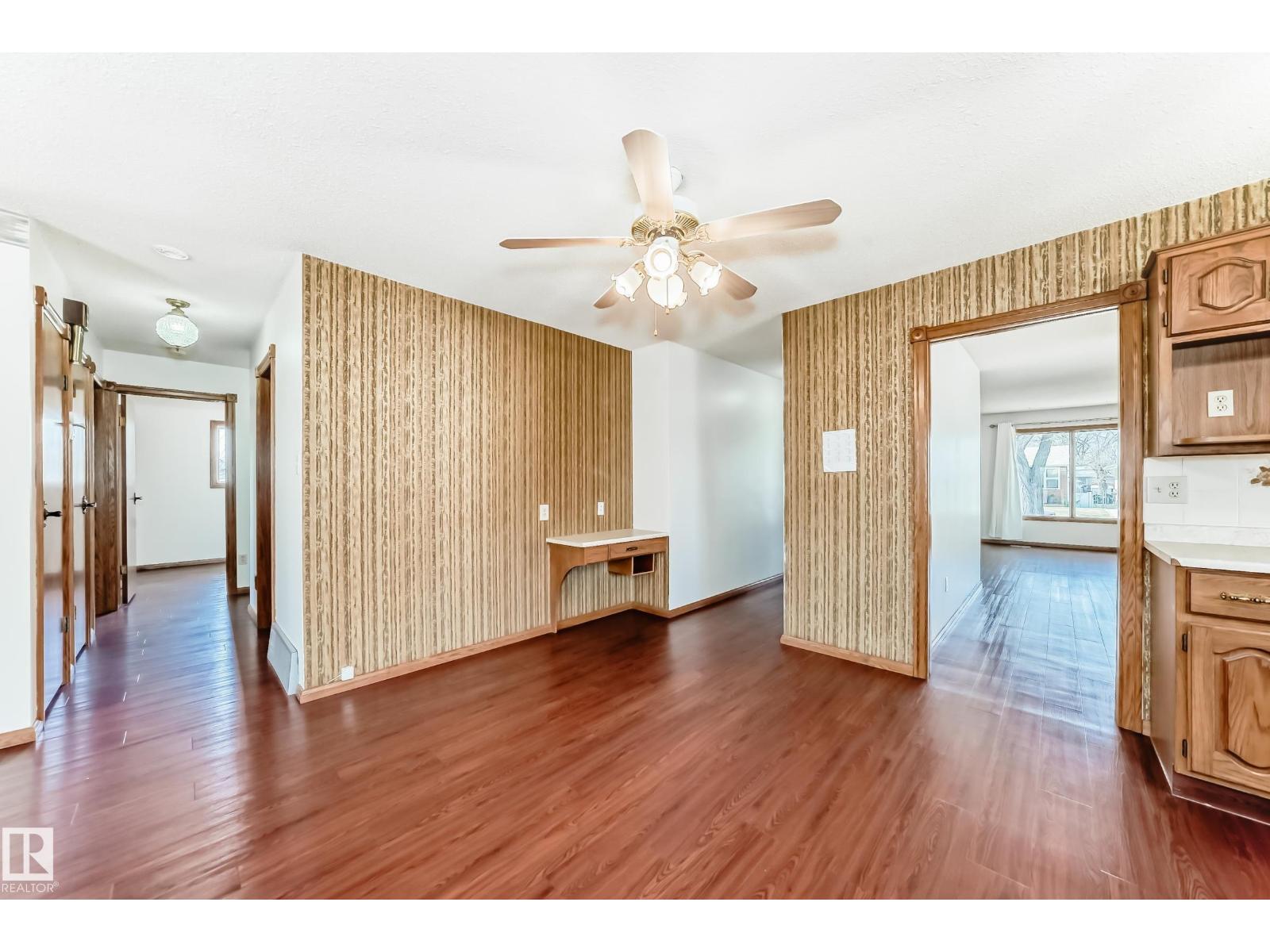 12245 55 ST NW - 6
