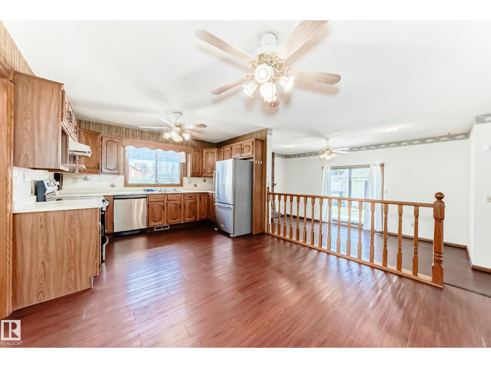 12245 55 ST NW - 9