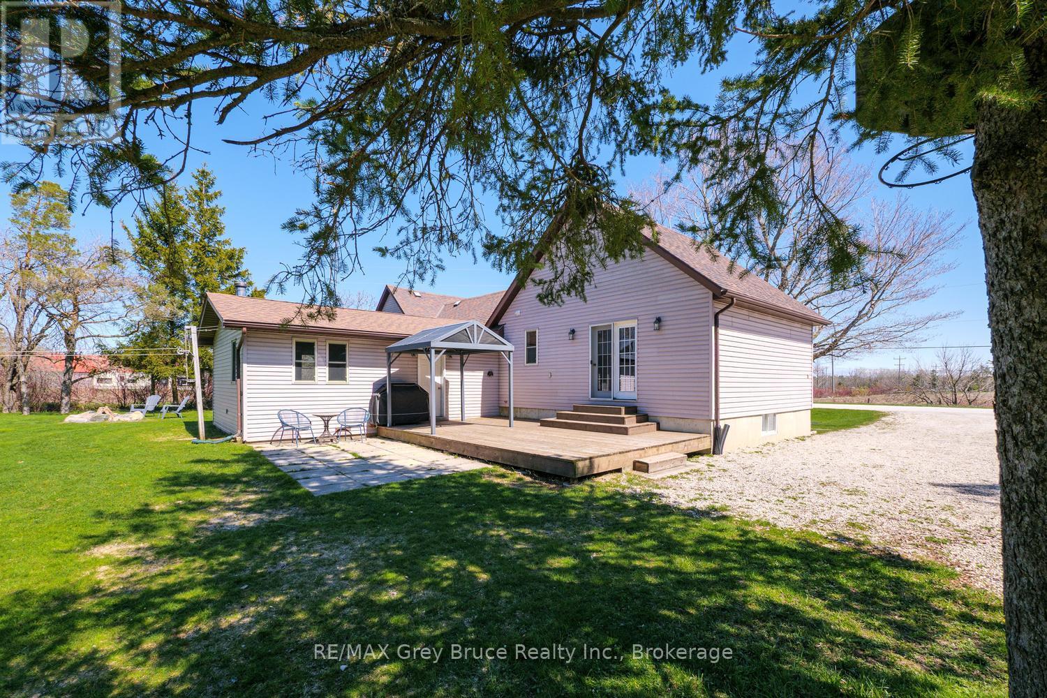 206 LINDSAY ROAD 30 - 34