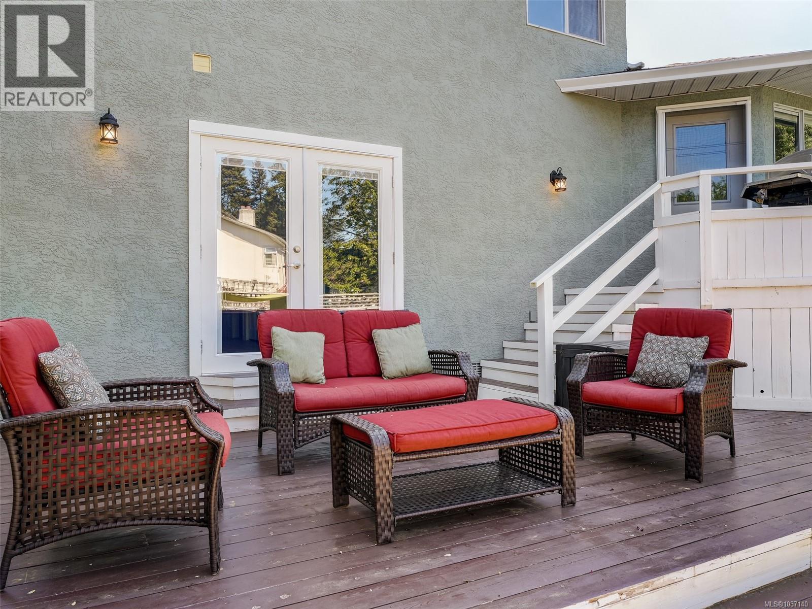  4256 Ponderosa Crescent, Saanich