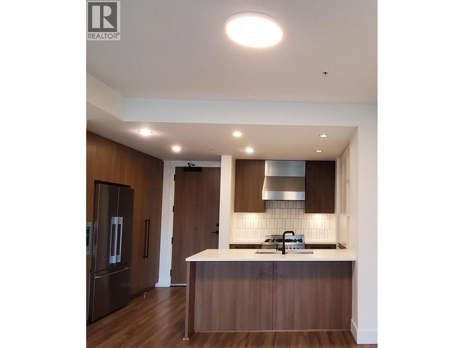6933 CAMBIE STREET, Vancouver — photo 3