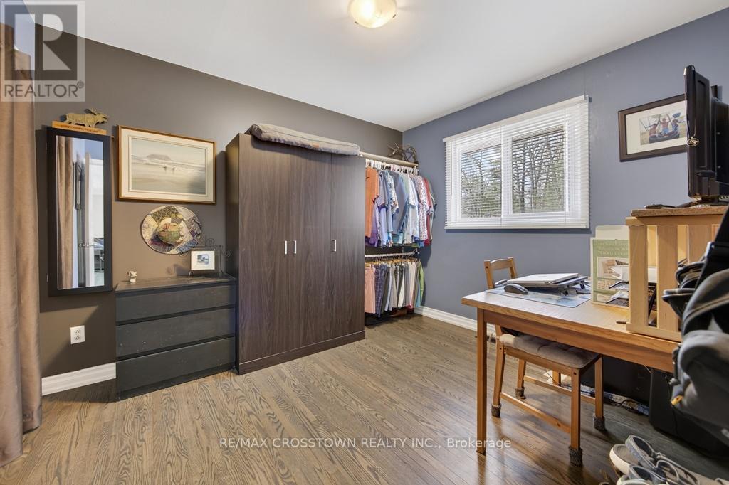 15 SMALLMAN DRIVE - 16