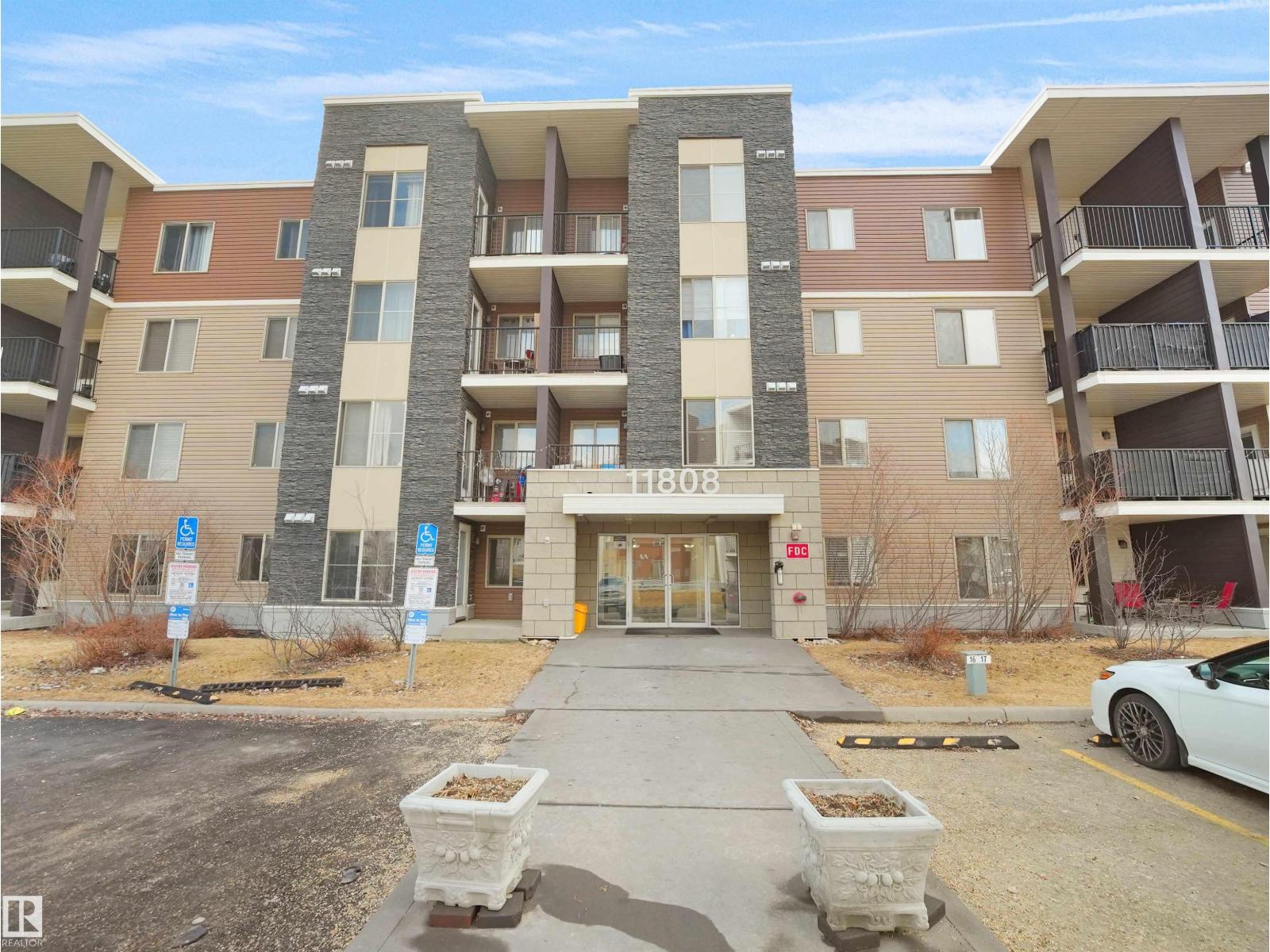 #107 11808 22 AV SW - 26