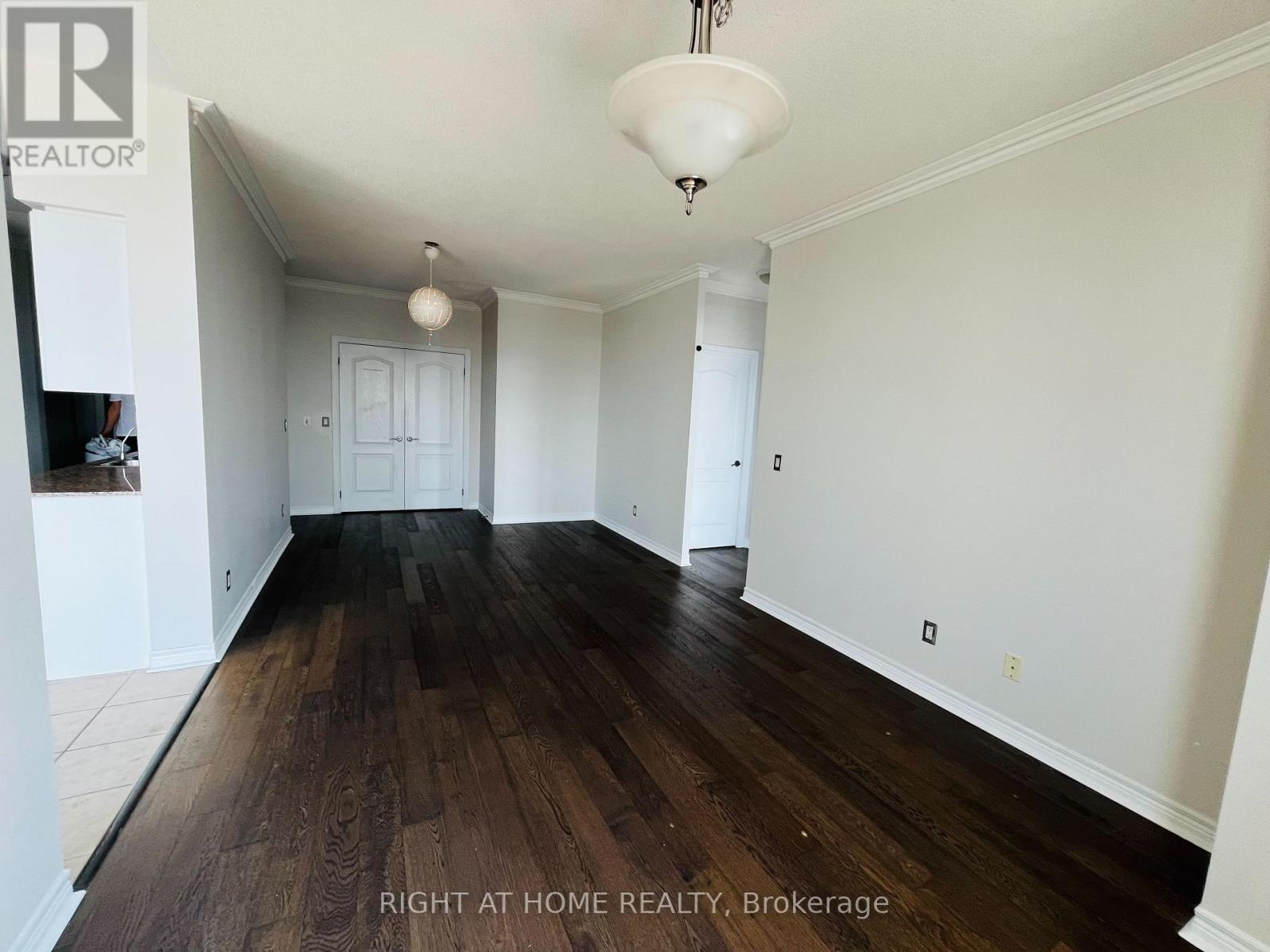 #LPH209 15 NORTH PARK ROAD - 10