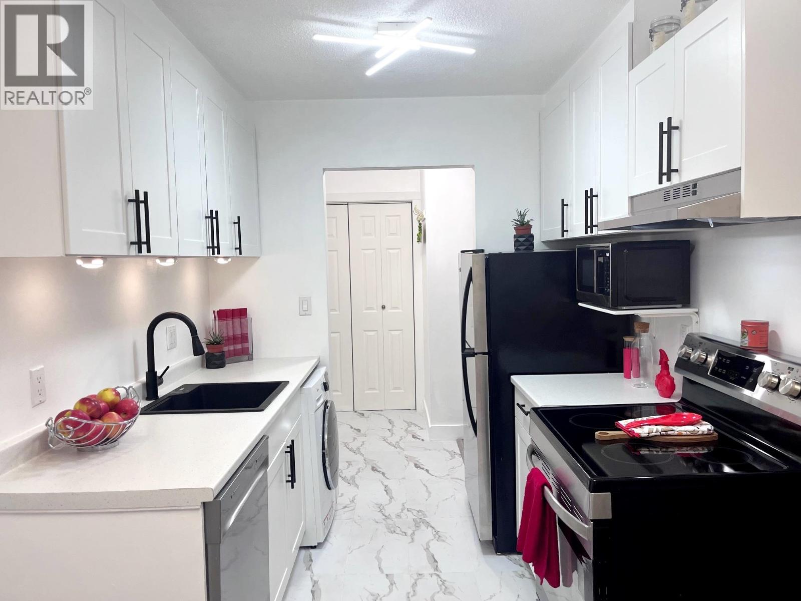 212 780 PREMIER STREET