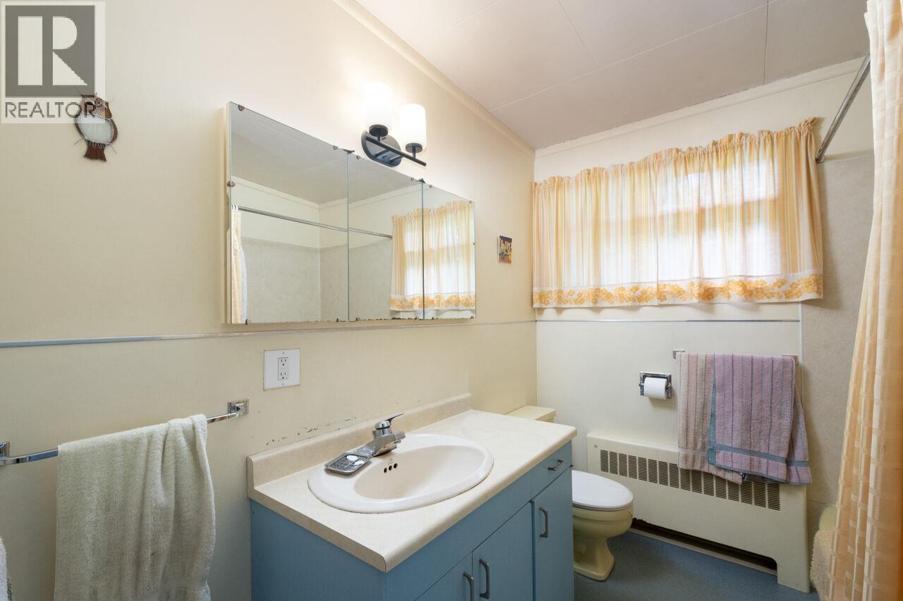 2338 OTTAWA AVENUE, West Vancouver
