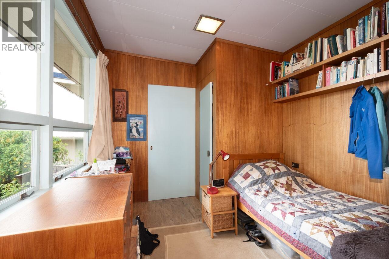 2338 OTTAWA AVENUE, West Vancouver