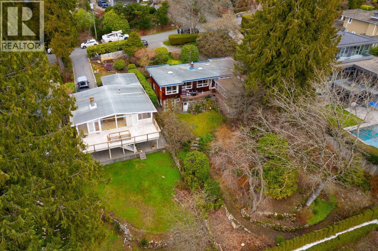 2338 OTTAWA AVENUE, West Vancouver