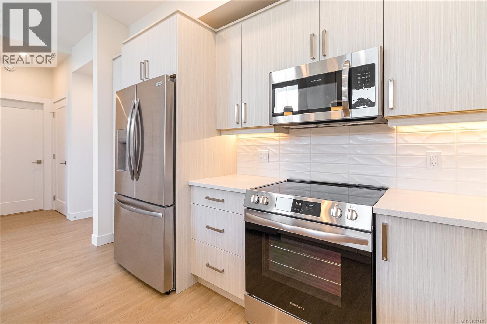 #504 924 Jenkins Ave - 4