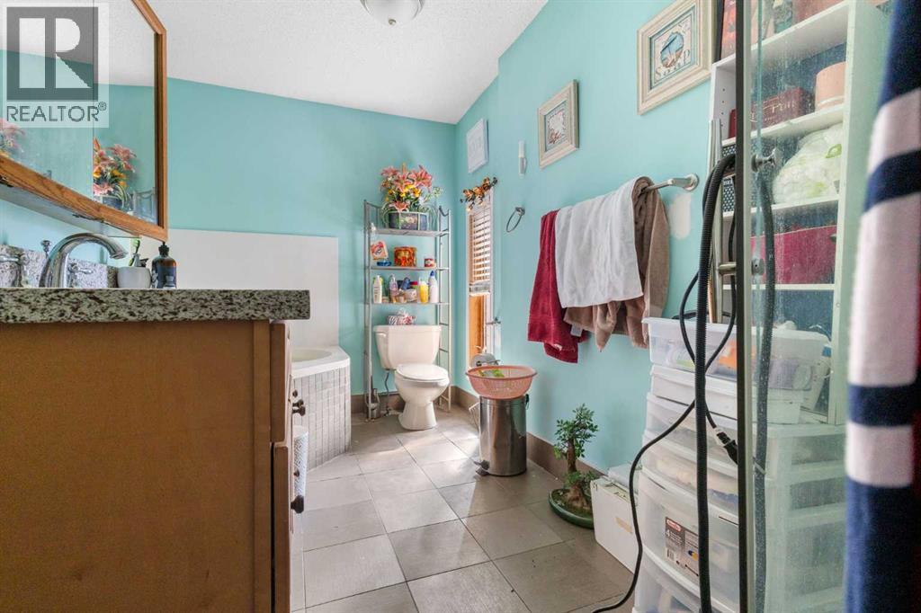 169 Beddington Circle NE - 15