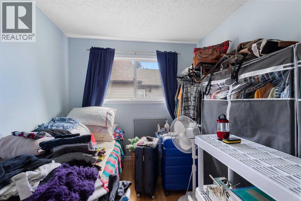 169 Beddington Circle NE - 17