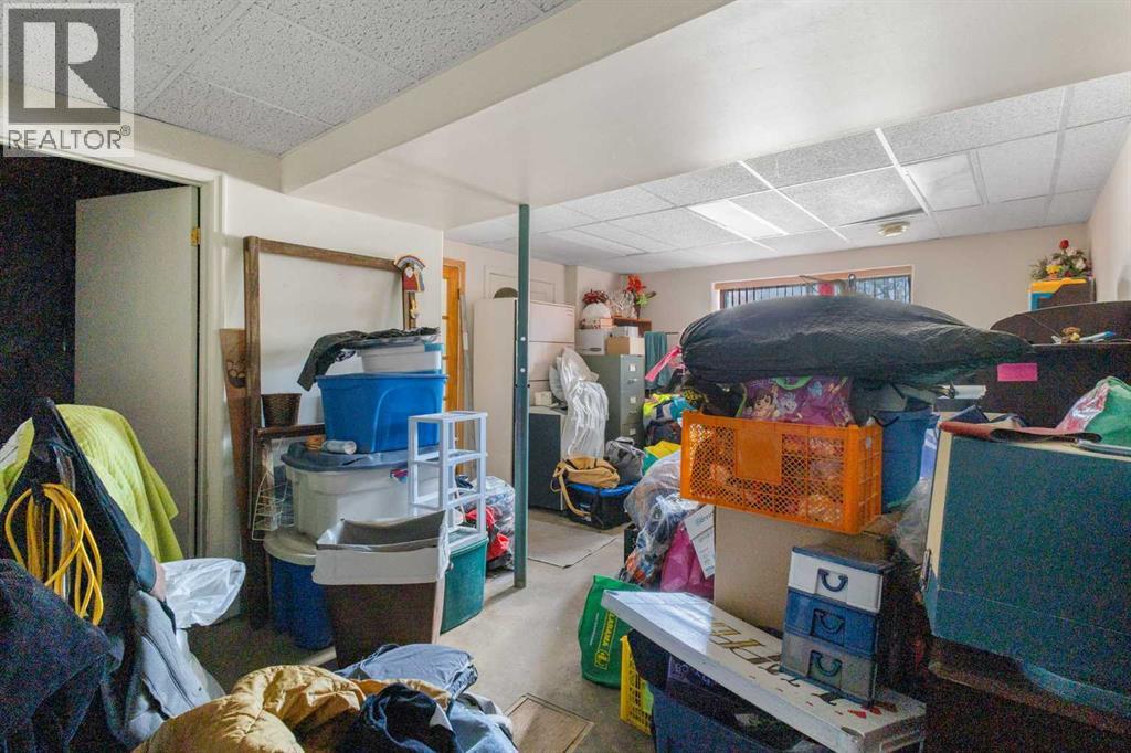 169 Beddington Circle NE - 24