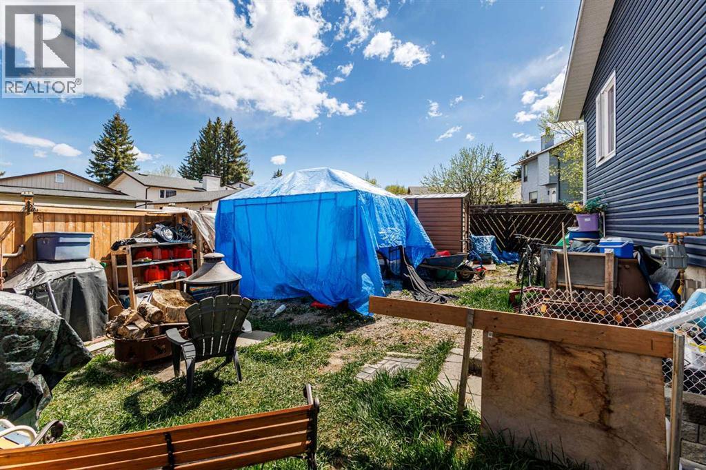 169 Beddington Circle NE - 30