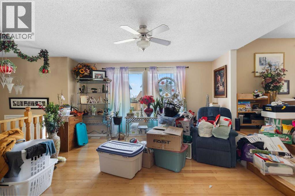 169 Beddington Circle NE - 5