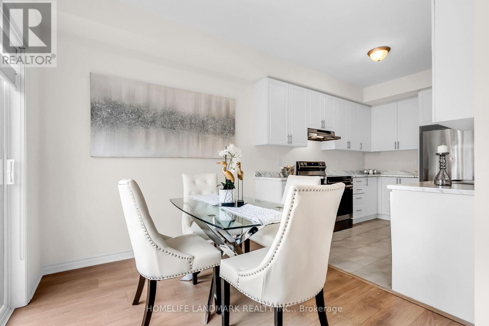 21 SAPPHIRE WAY - 13