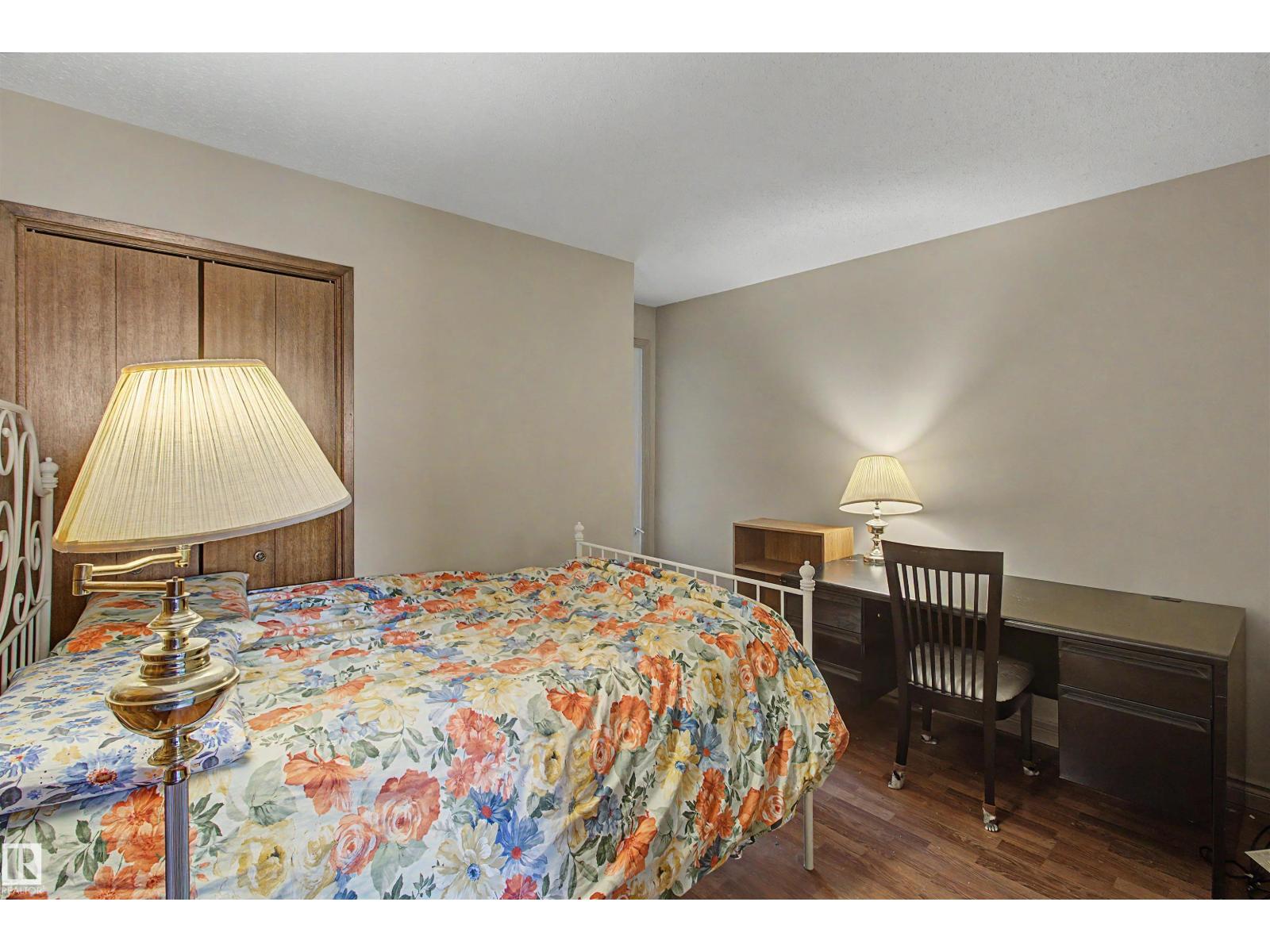 11617 26 AV NW - 10