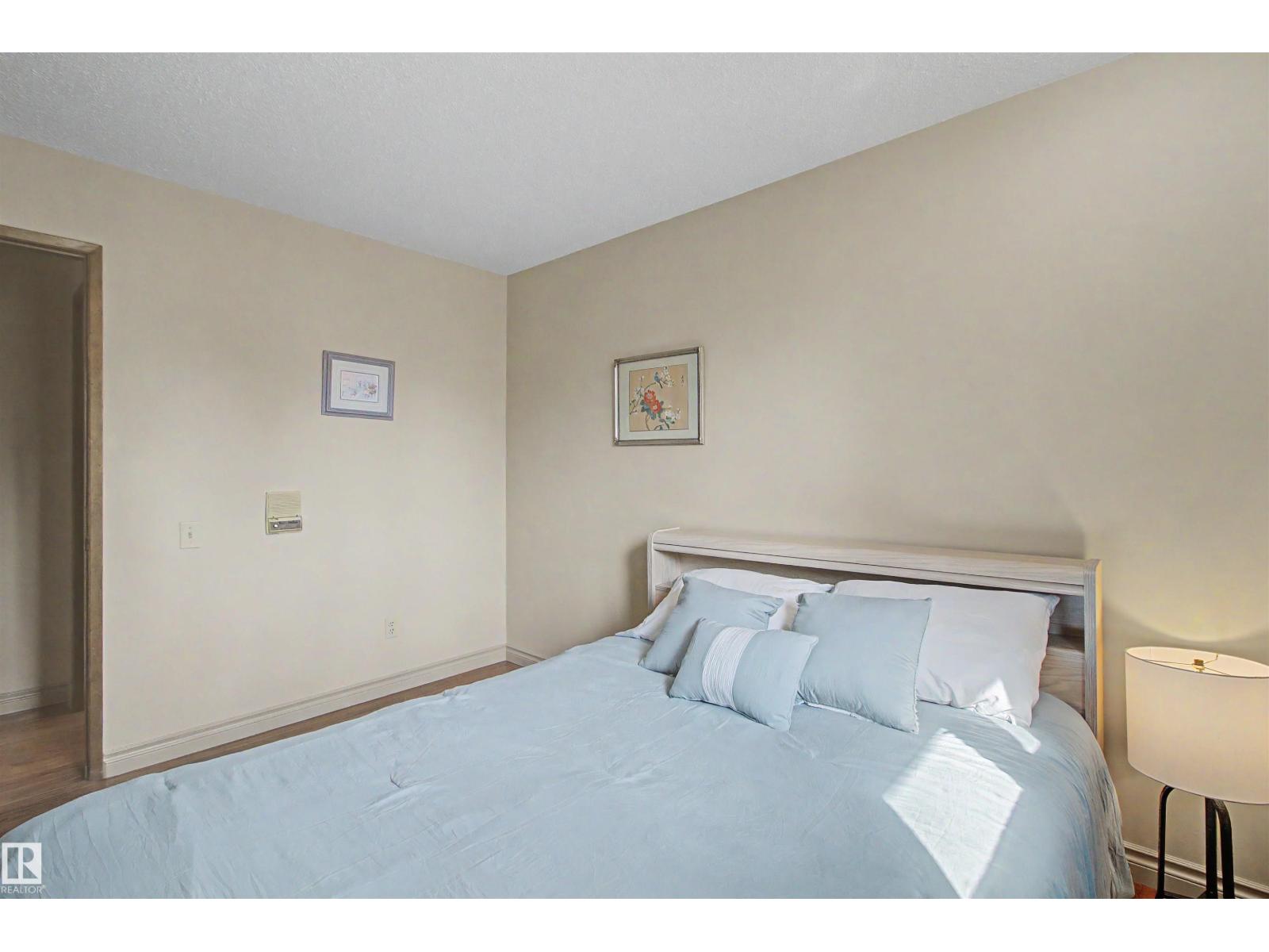 11617 26 AV NW - 39