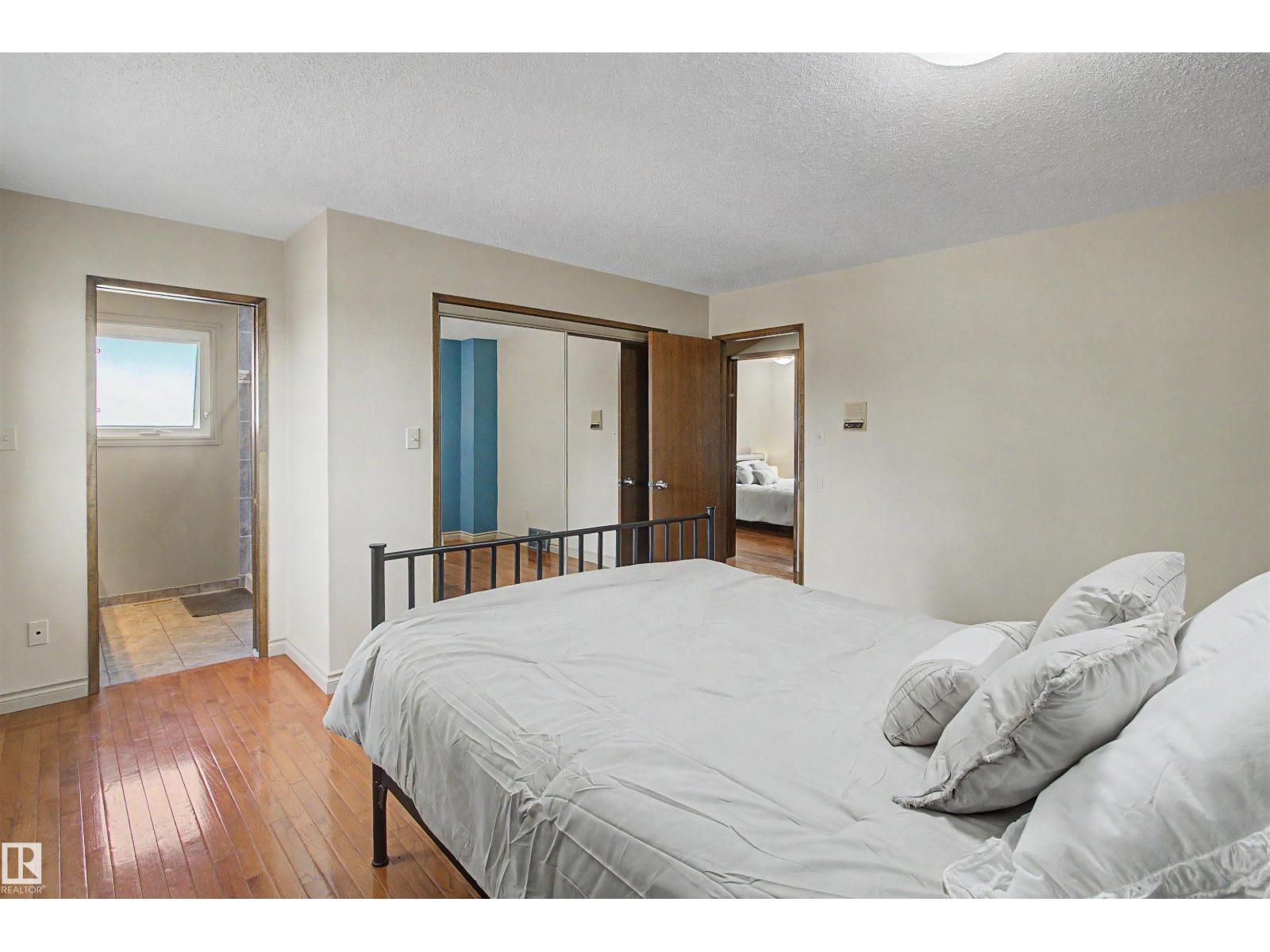 11617 26 AV NW - 38