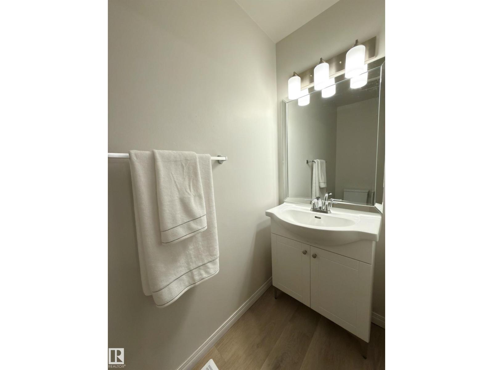 #14 18010 98 AV NW - 16
