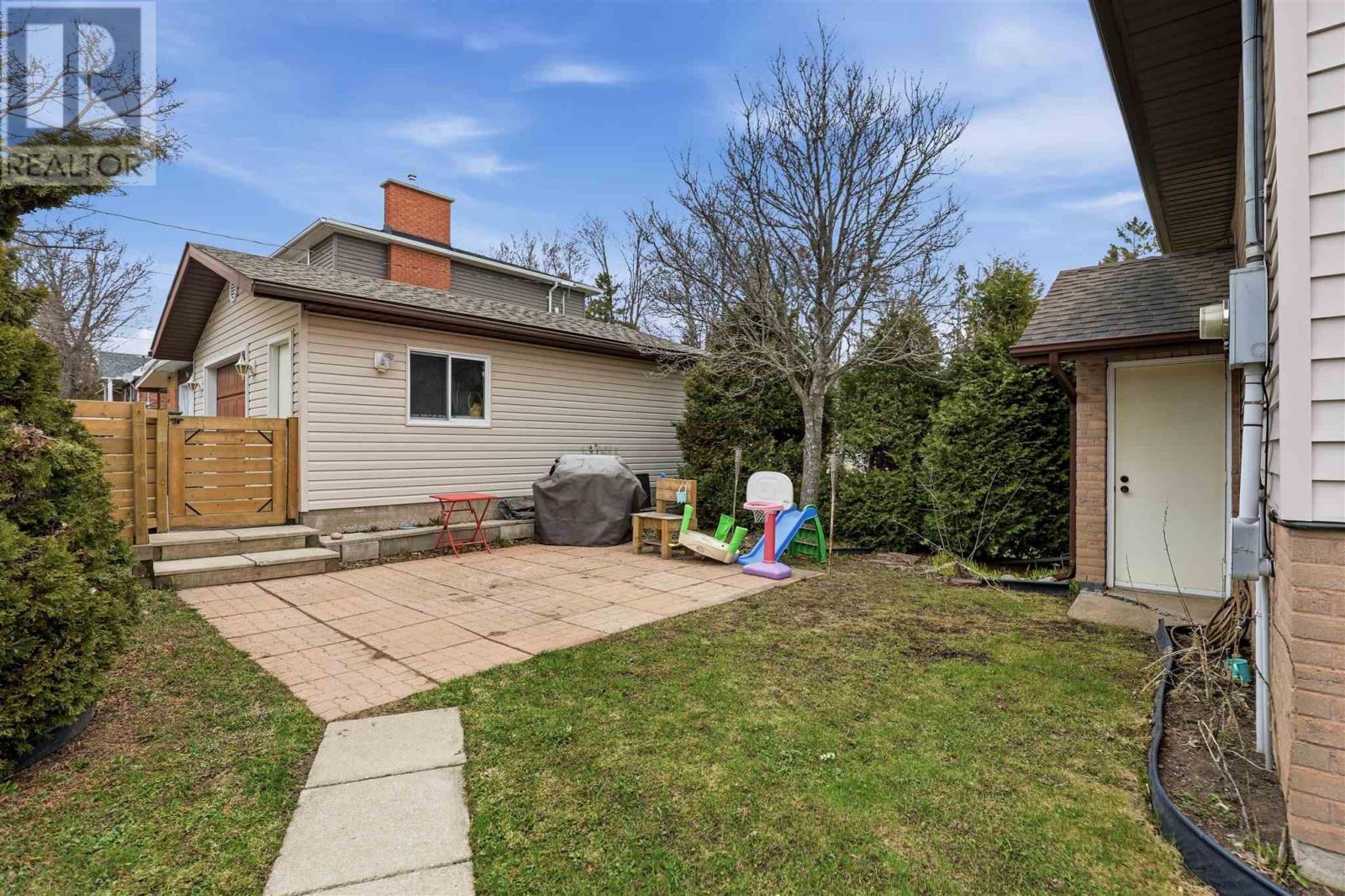 6 Moluch ST, Sault Ste. Marie, Ontario, P6B3G8 — Photo 42