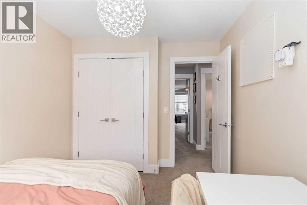 240 Warren Way - 21