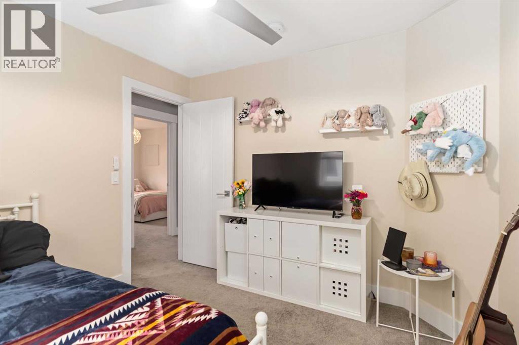 240 Warren Way - 27