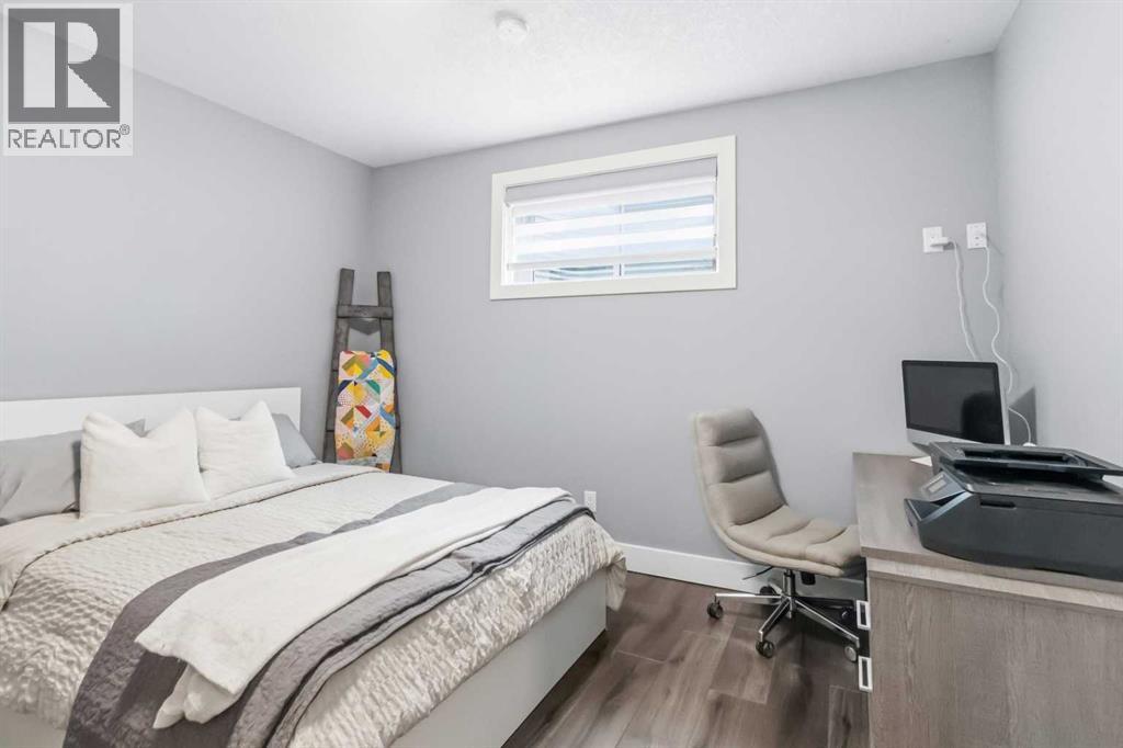 240 Warren Way - 35