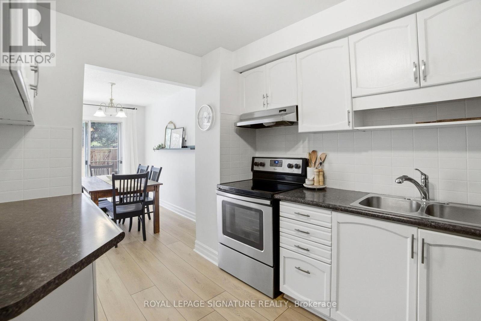 #15 1 ROYALWOOD COURT - 12