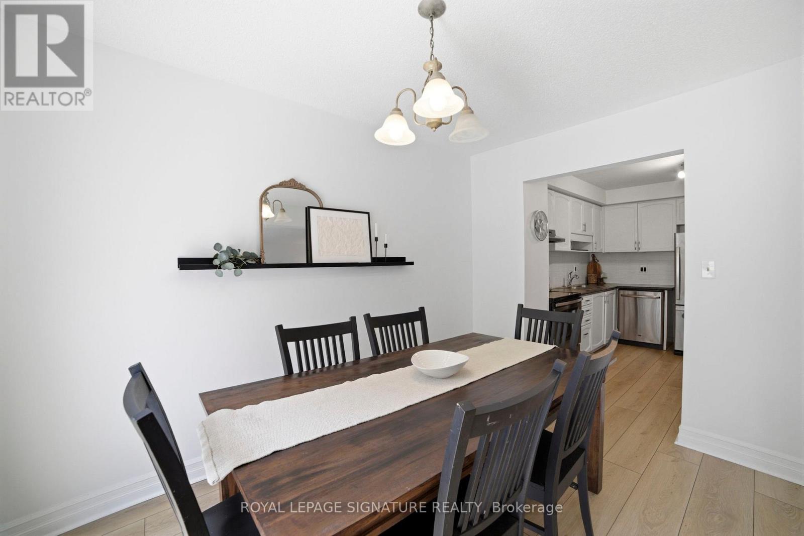 #15 1 ROYALWOOD COURT - 16