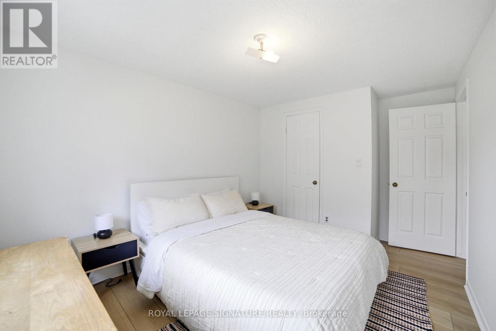 #15 1 ROYALWOOD COURT - 30