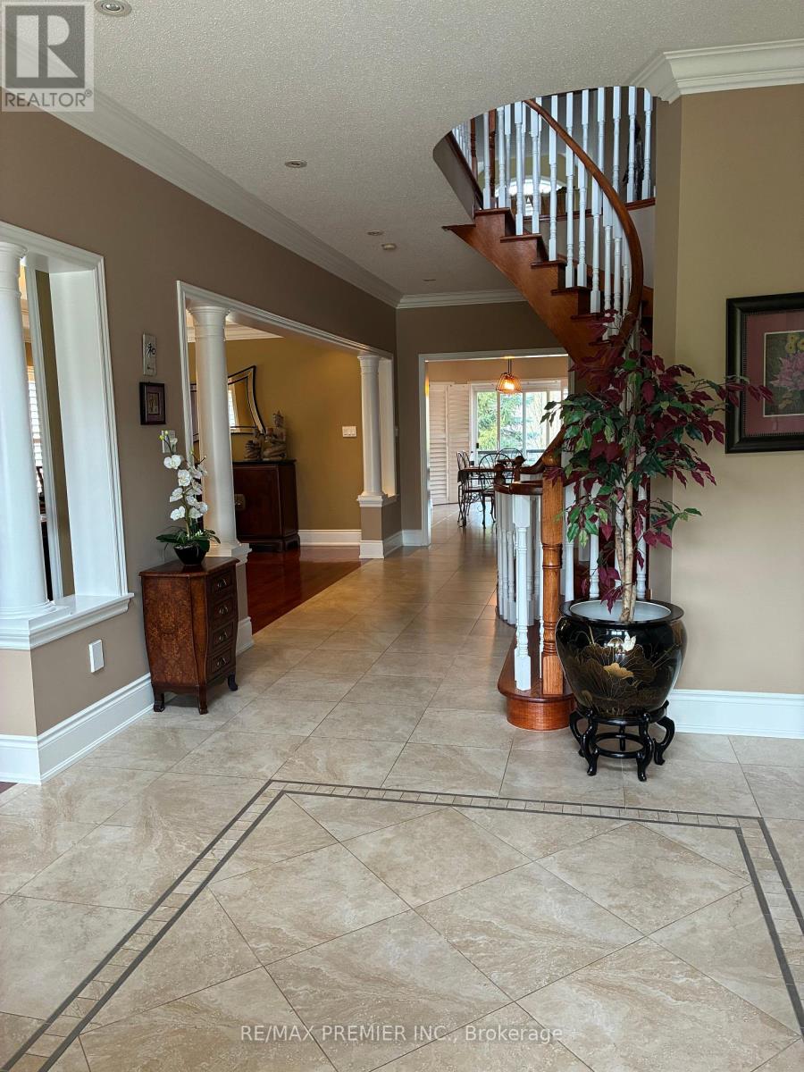 90 SIDERNO CRESCENT - 4