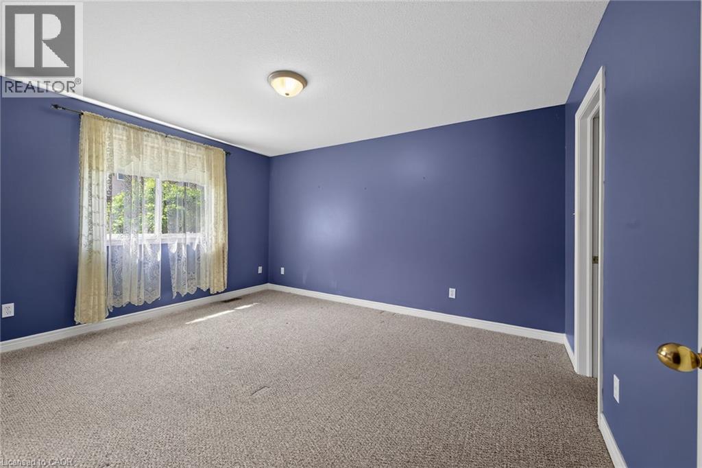 73 COBBLESTONE Drive - 13