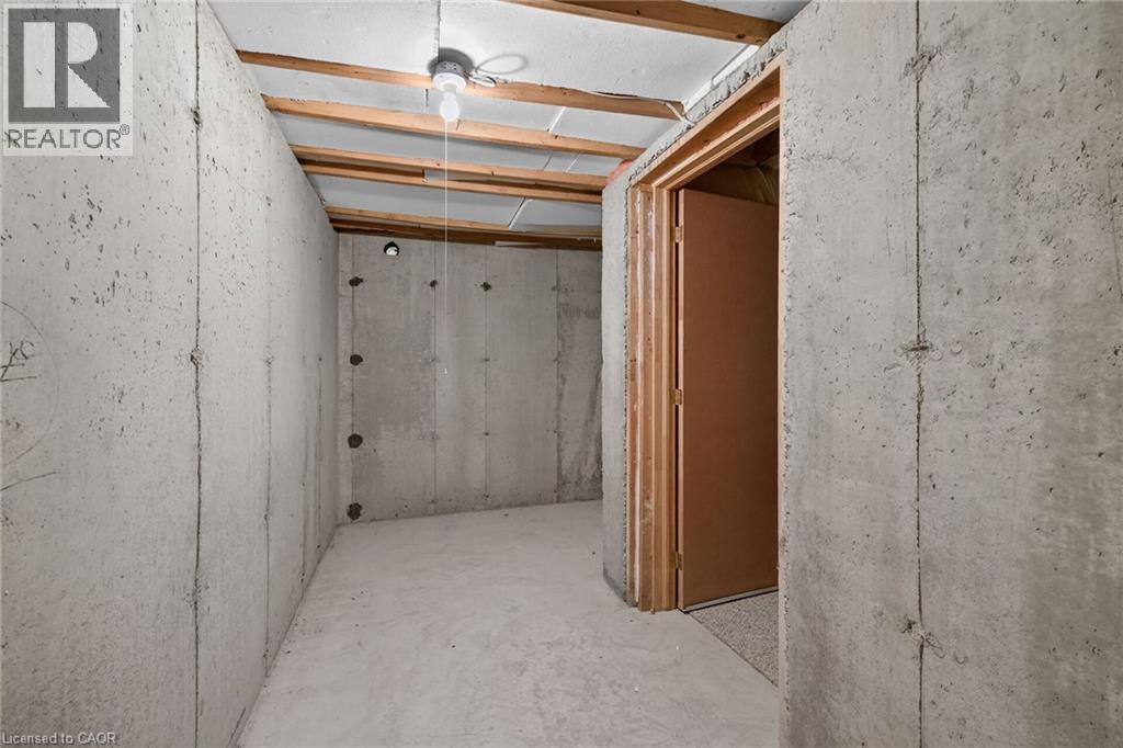 73 COBBLESTONE Drive - 23